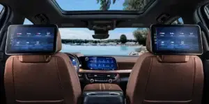 2026-suburban-mov-interior-02-v2